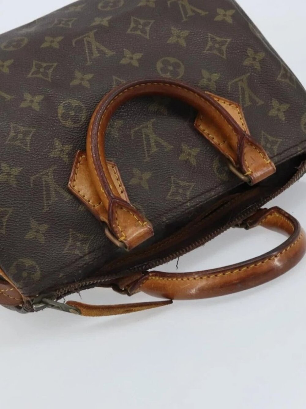 LOUIS VUITTON Monogram Speedy 25 Hand Bag - Picture 7 of 16